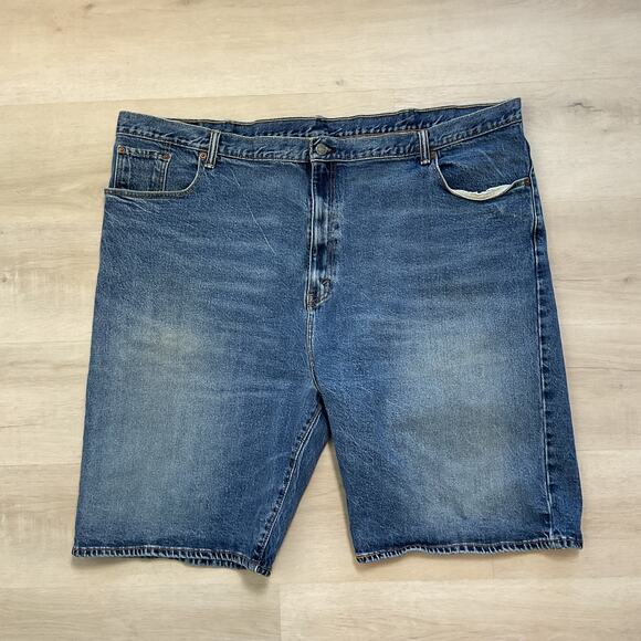 Levis Mens 569 Loose Straight Fit Shorts Denim Medium Wash W48 - Picture 1 of 13